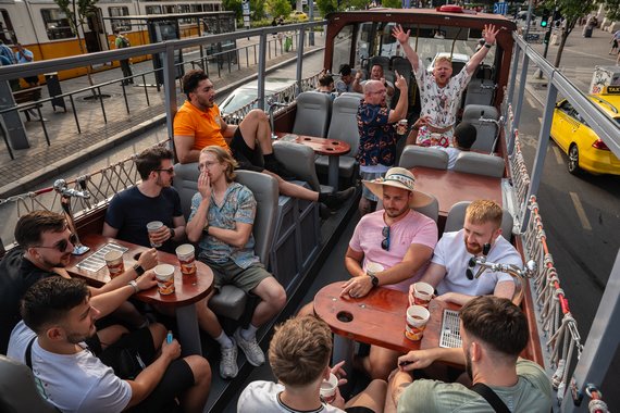 beerbus budapest gallery