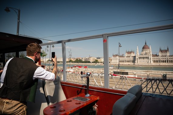 beerbus budapest gallery